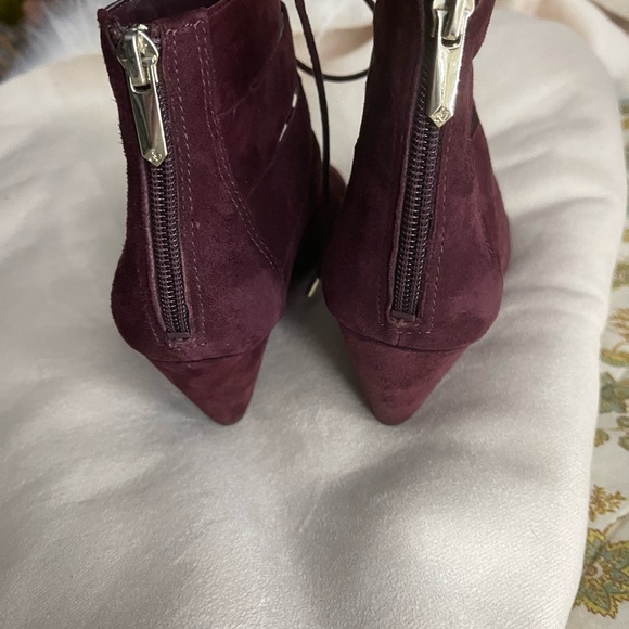 Well loved for Sam Edelman tiny wedge sandal - Picture 7 of 7